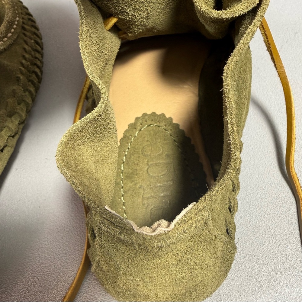 Latigo Gamine Olive Green Suede Moccasins with Leather Laces - Picture 11 of 16